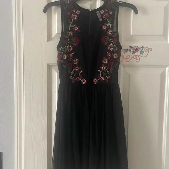 Xhilaration Dresses | Teen Size Xs Black Rose Detailed Dress Embroidered Semi Formal Weddings Church | Color: Black/Red | Size: Xs | Pm-96475605'S